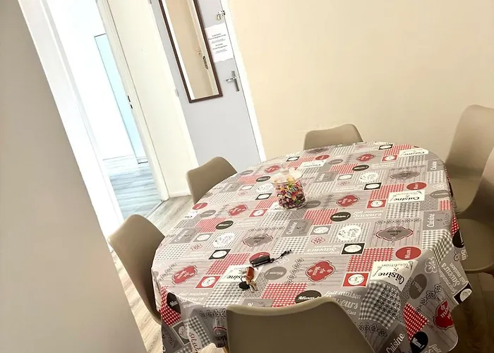 Renovated 3-bedroom Near Utt *